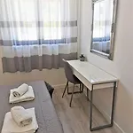 P1 Beachfront One Bedroom Apartment *