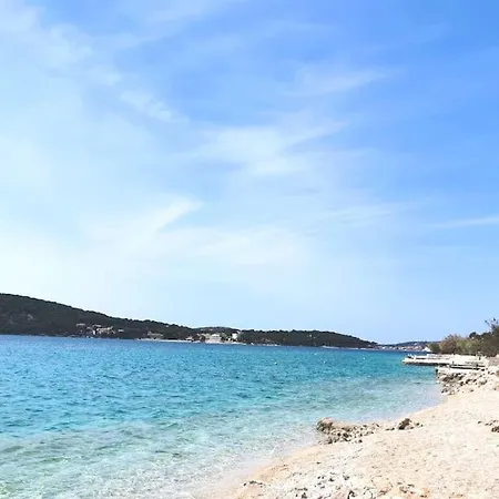 P1 Beachfront One Bedroom Apartman Rogoznica