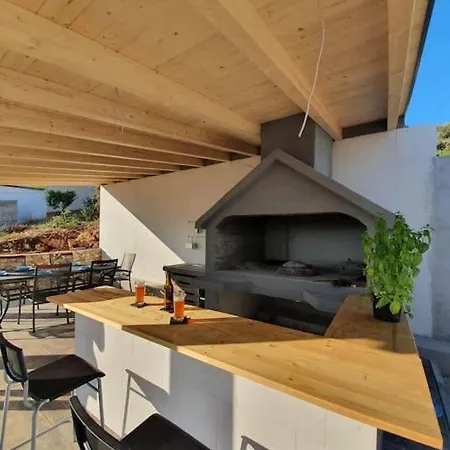 P1 Beachfront One Bedroom * Rogoznica (Sibenik-Knin)