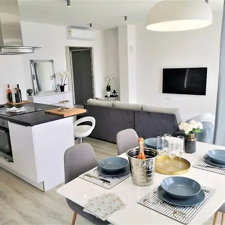 P1 Beachfront One Bedroom