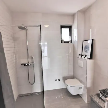 Apartment P1 Beachfront One Bedroom