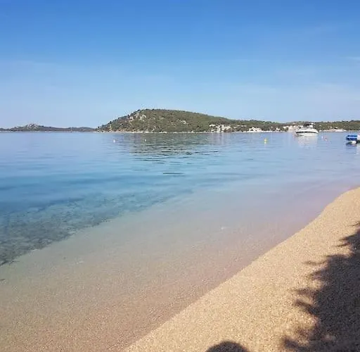 Апартаменты P1 Beachfront One Bedroom